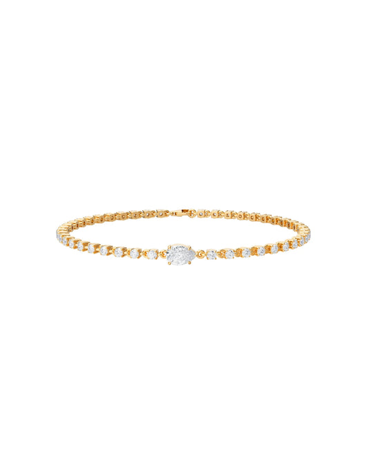 Stefanie | Diamond Chain Bracelet with Pear Solitaire